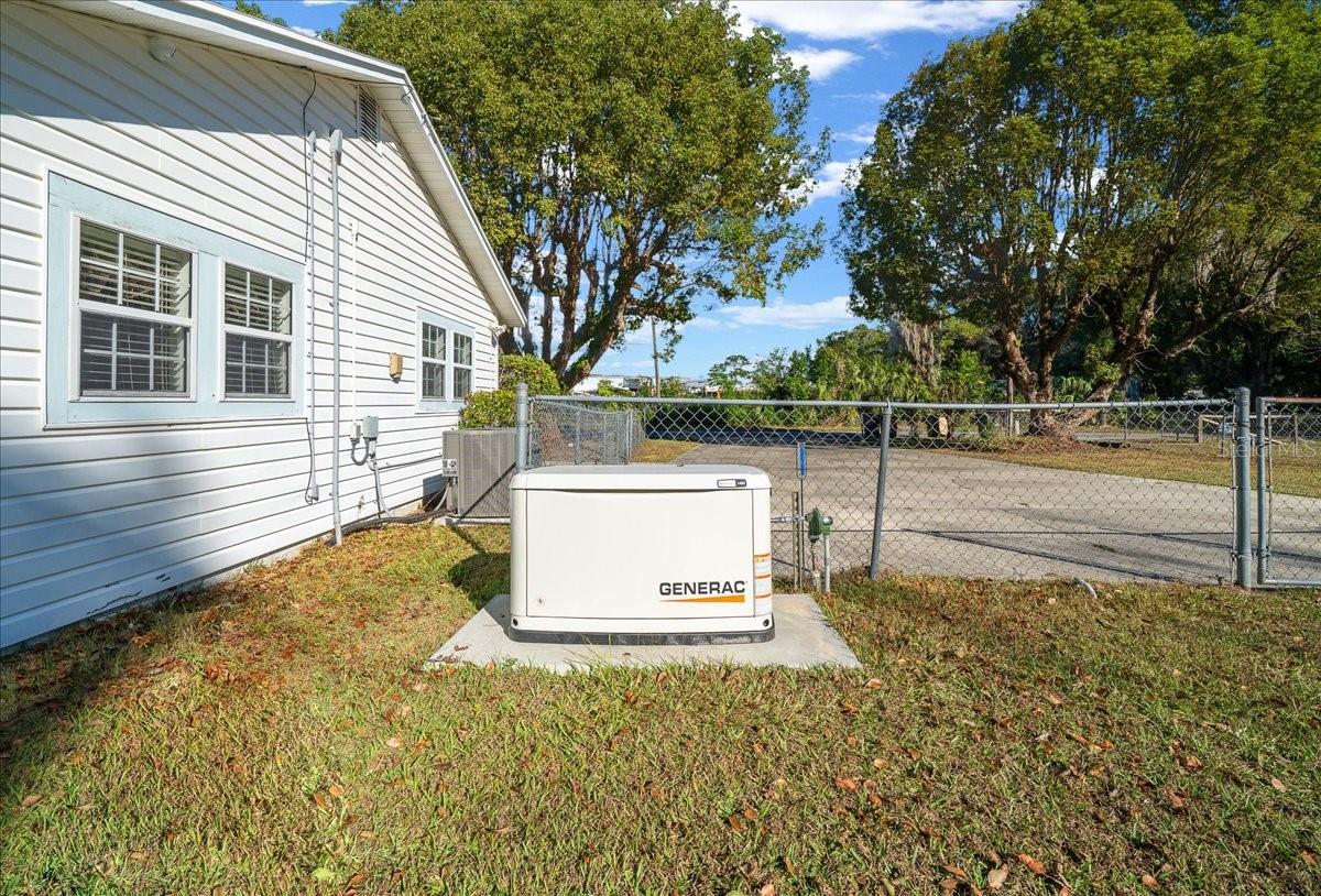 Image 32 of 45 For 618 21st Street