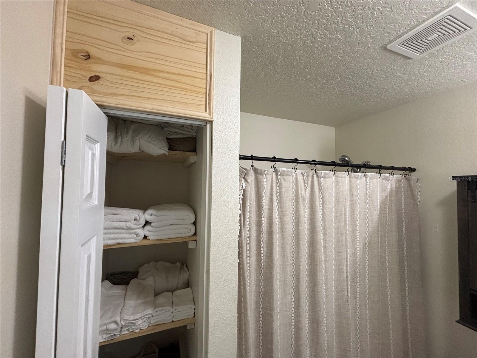 Image 23 of 36 For 8121 County Road 243b