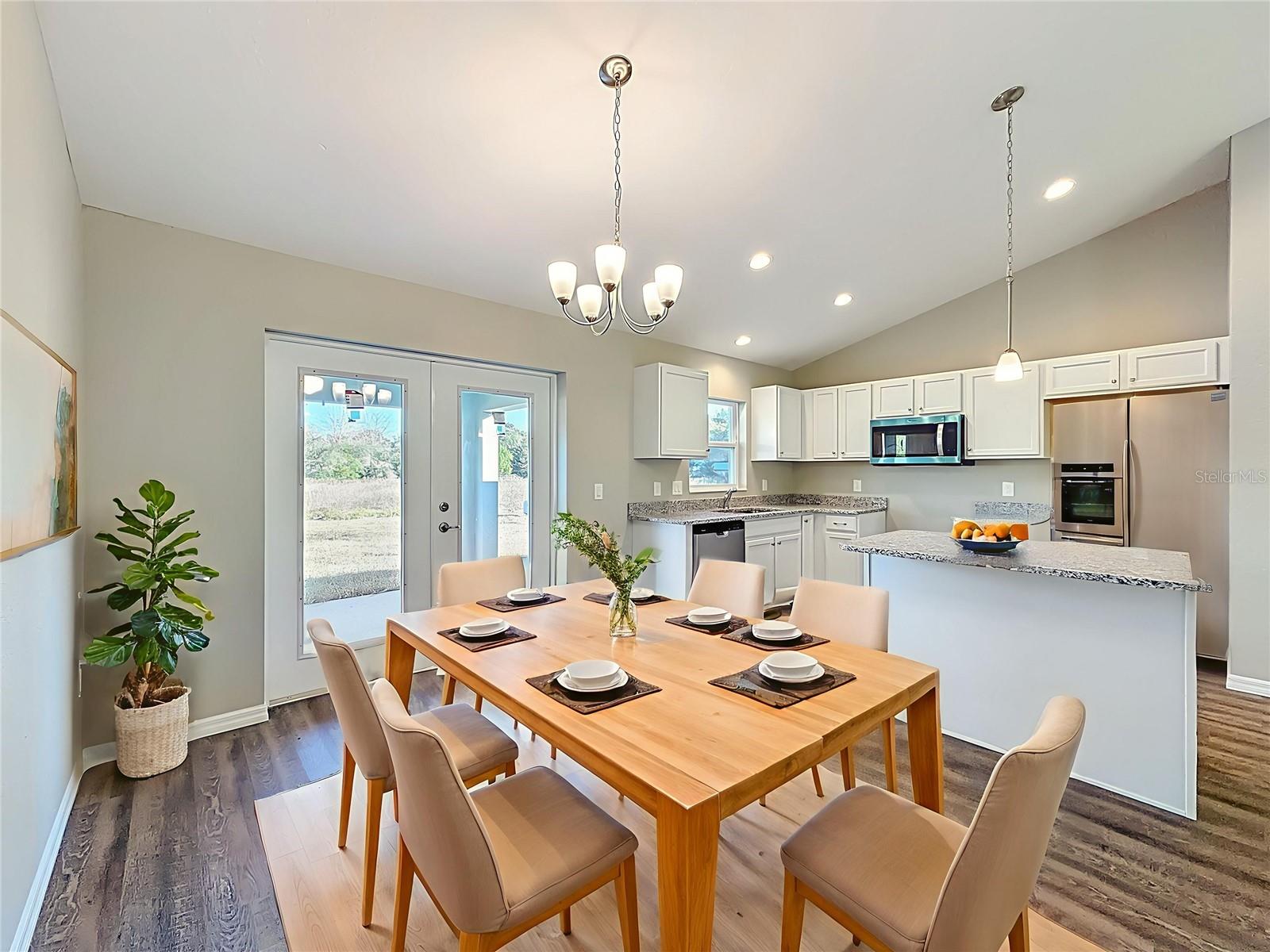 Image 4 of 39 For 14805 32nd Place