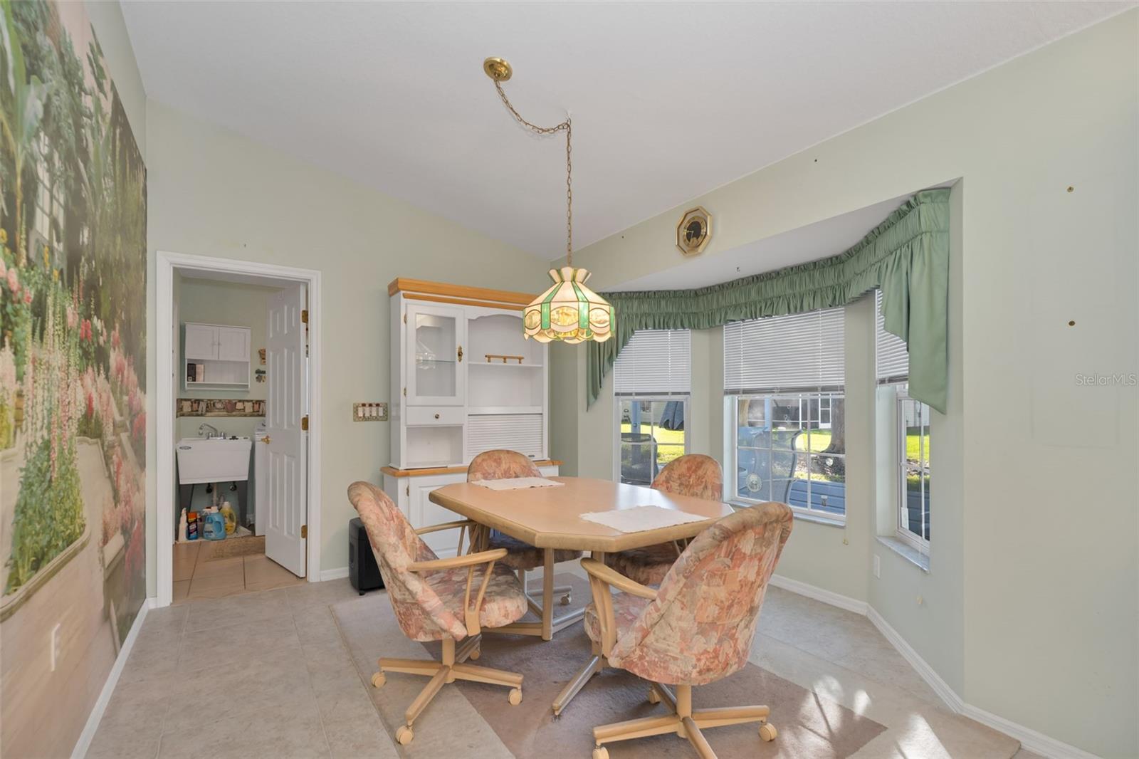 Image 12 of 27 For 9921 138th Loop