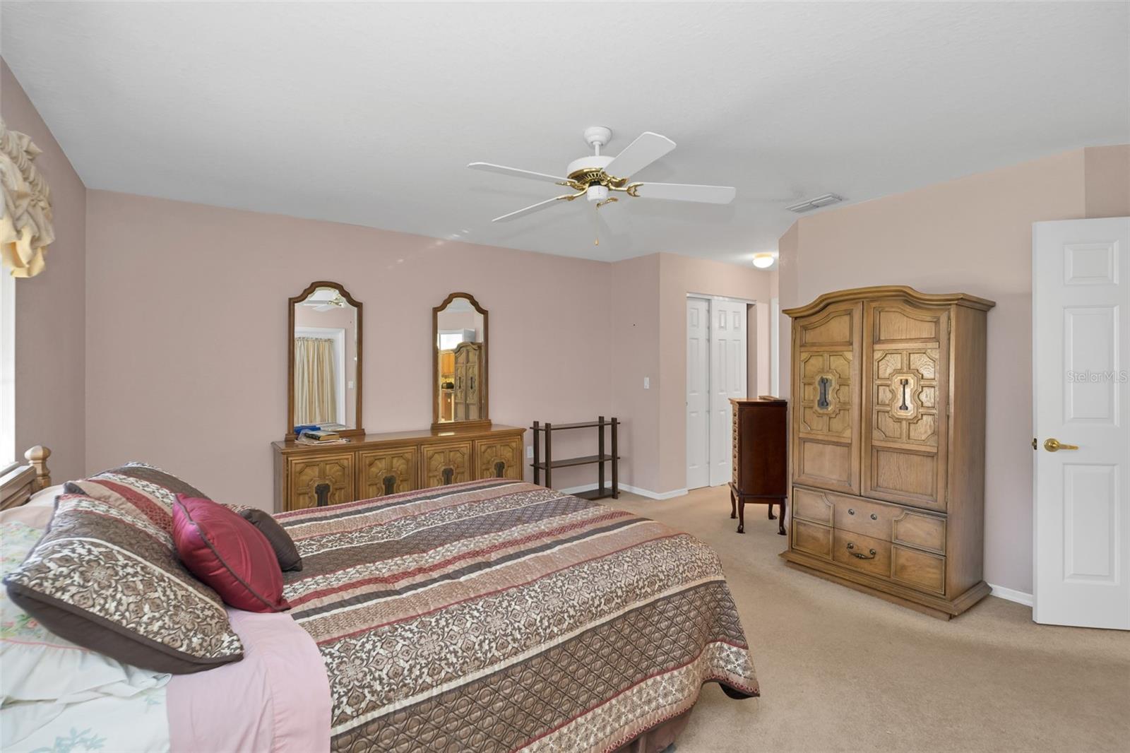 Image 15 of 27 For 9921 138th Loop