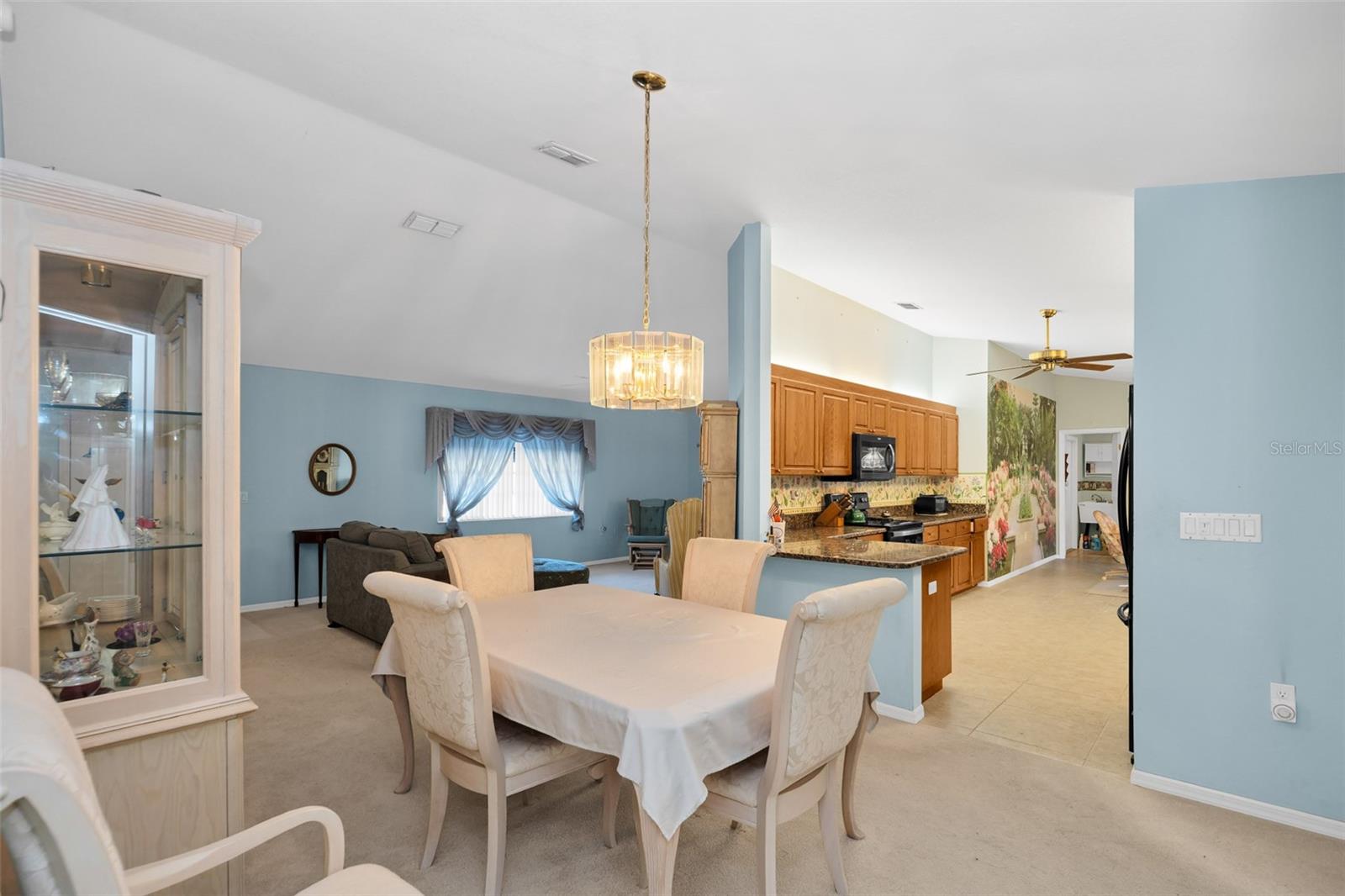 Image 6 of 27 For 9921 138th Loop