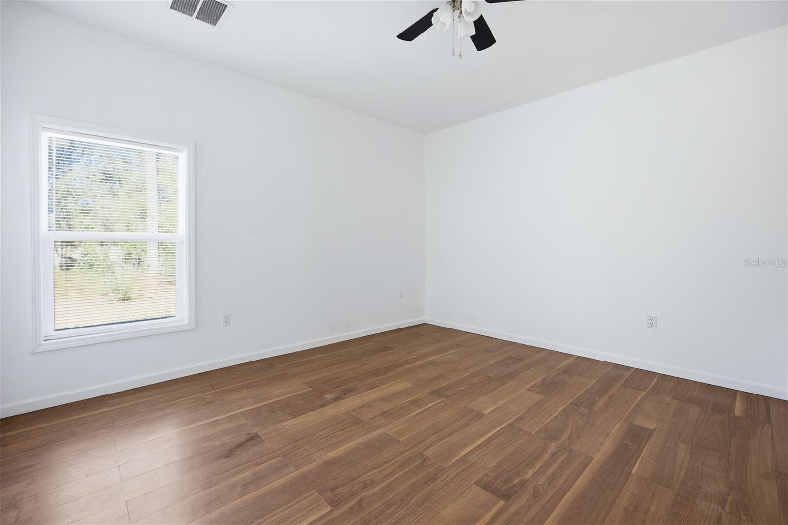 Image 19 of 39 For 14550 61st Court