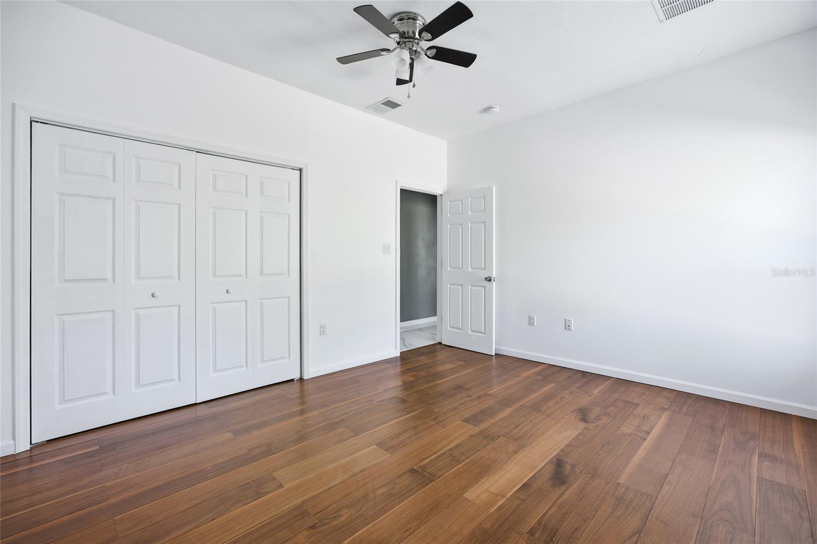 Image 20 of 39 For 14550 61st Court