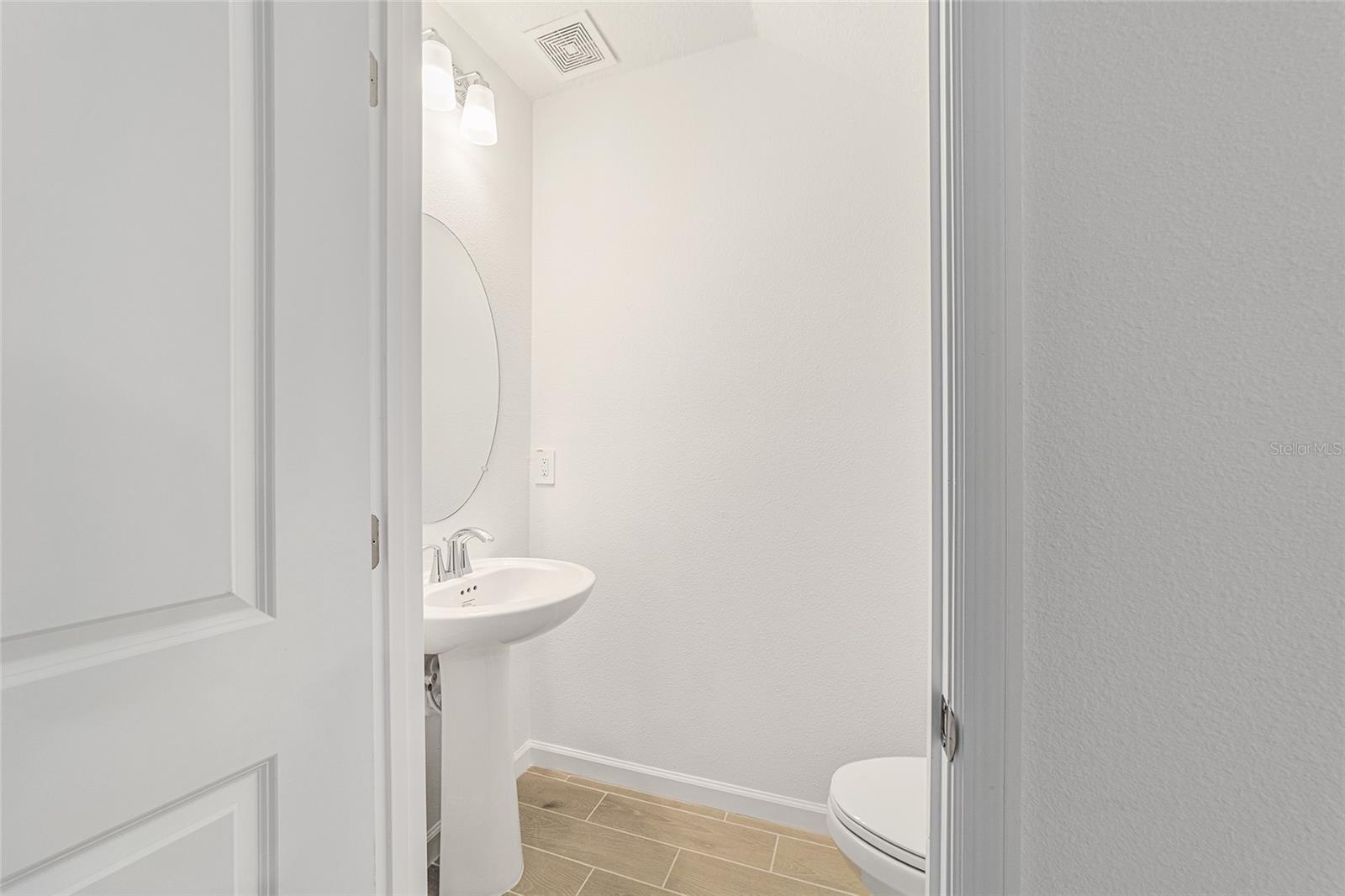 Image 22 of 48 For 3543 37th Avenue Road