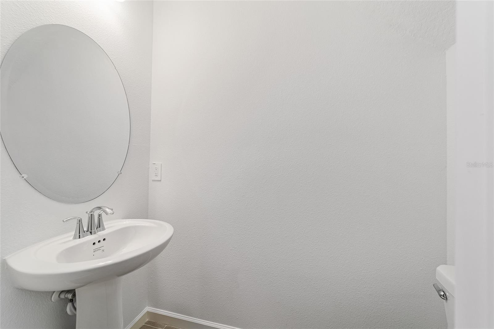 Image 23 of 48 For 3543 37th Avenue Road