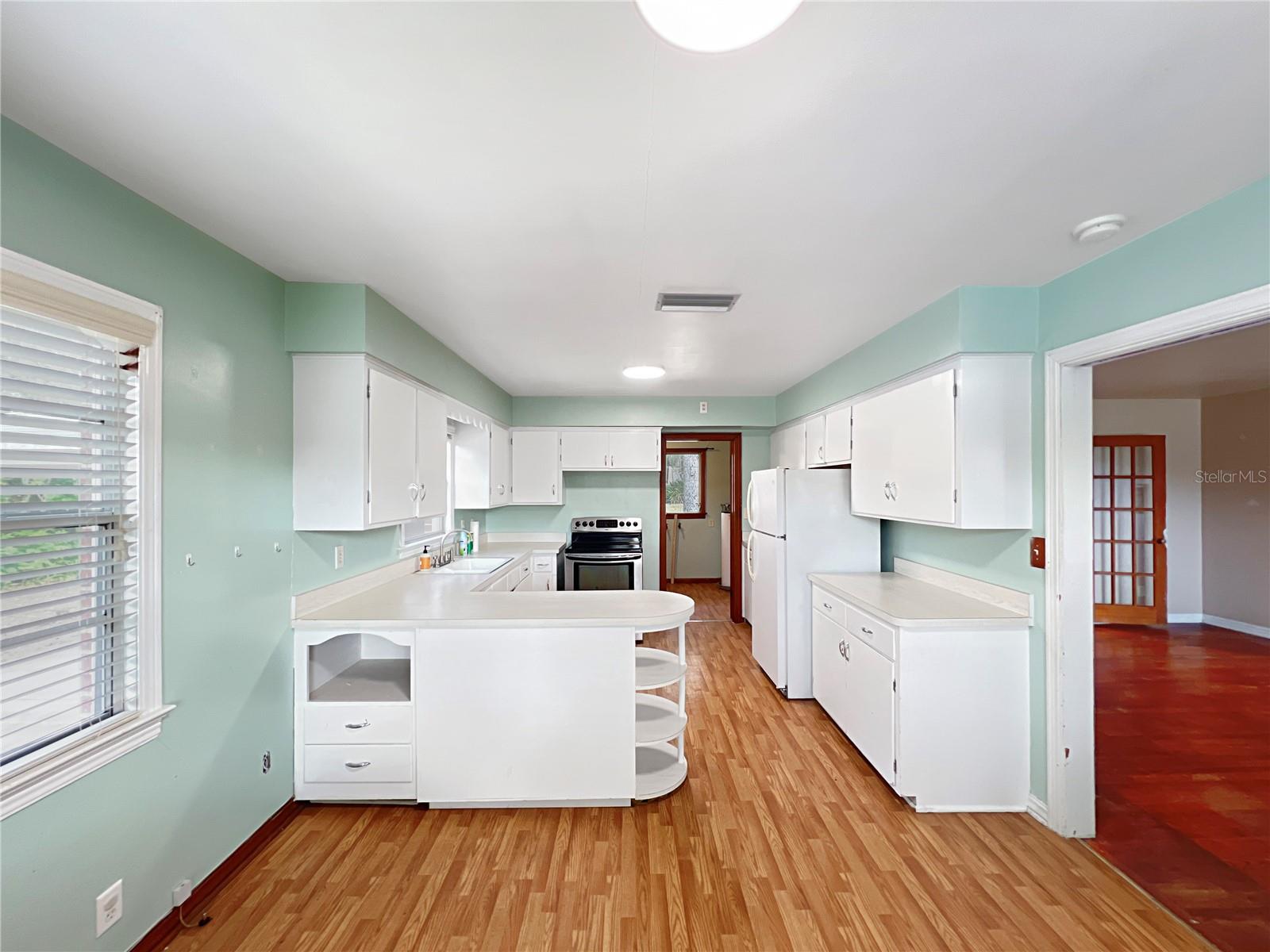 Image 4 of 21 For 1621 17th Street