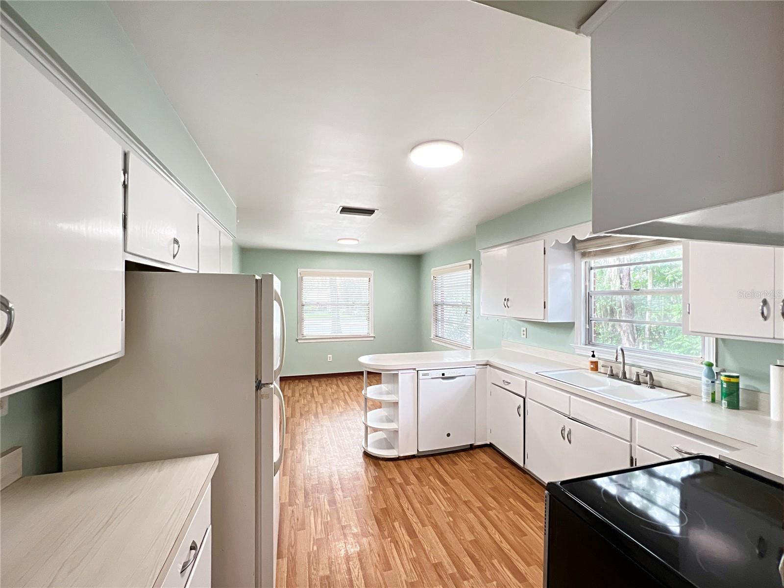 Image 5 of 21 For 1621 17th Street