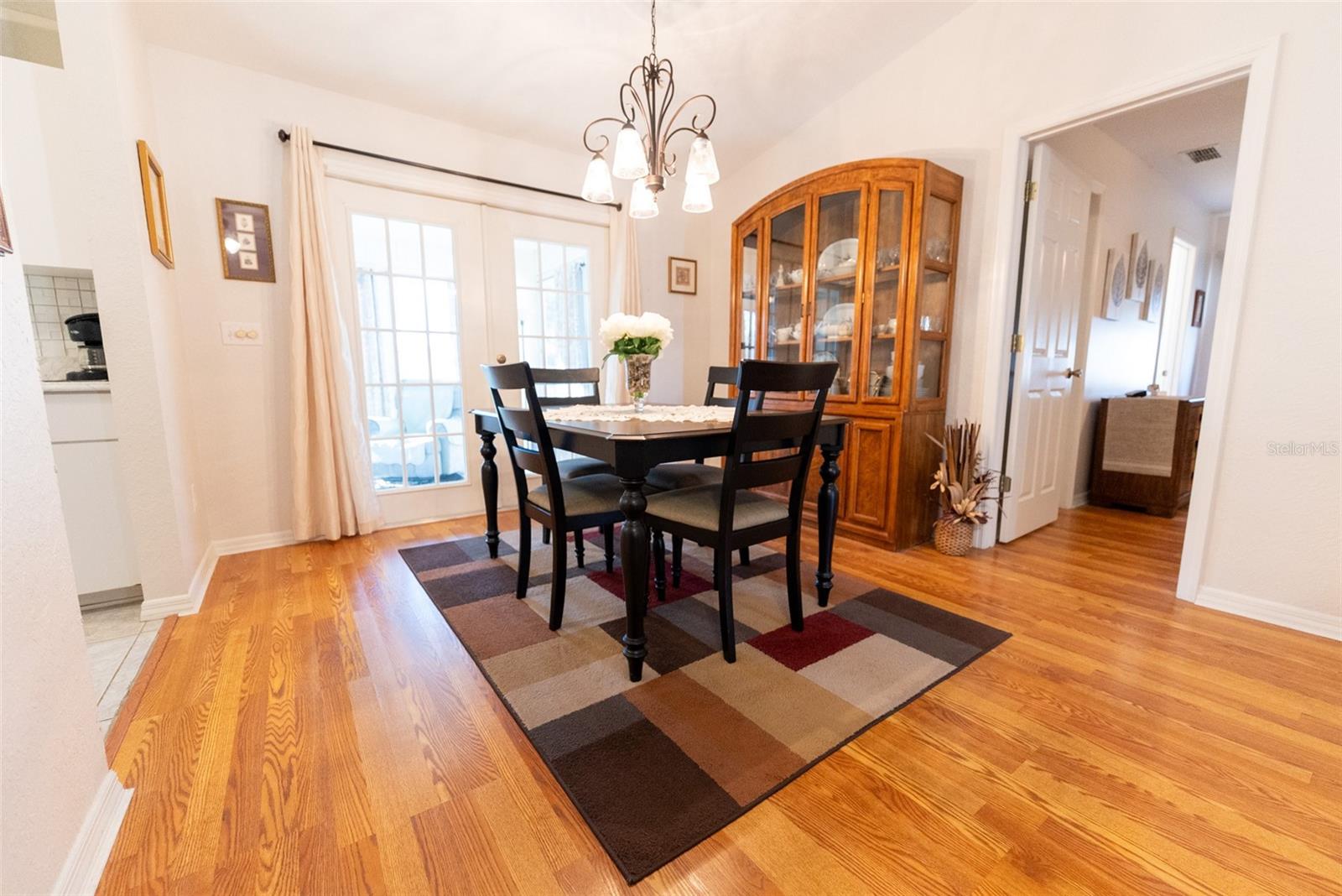 Image 18 of 63 For 10470 61st Terrace Road