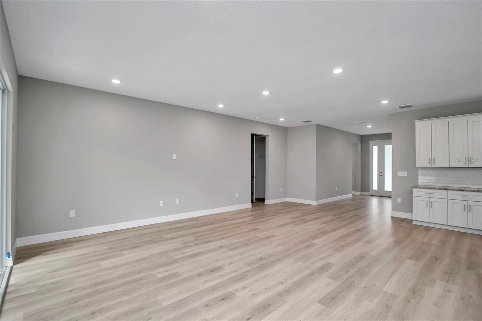 Image 27 of 48 For 3715 Cogwood Circle