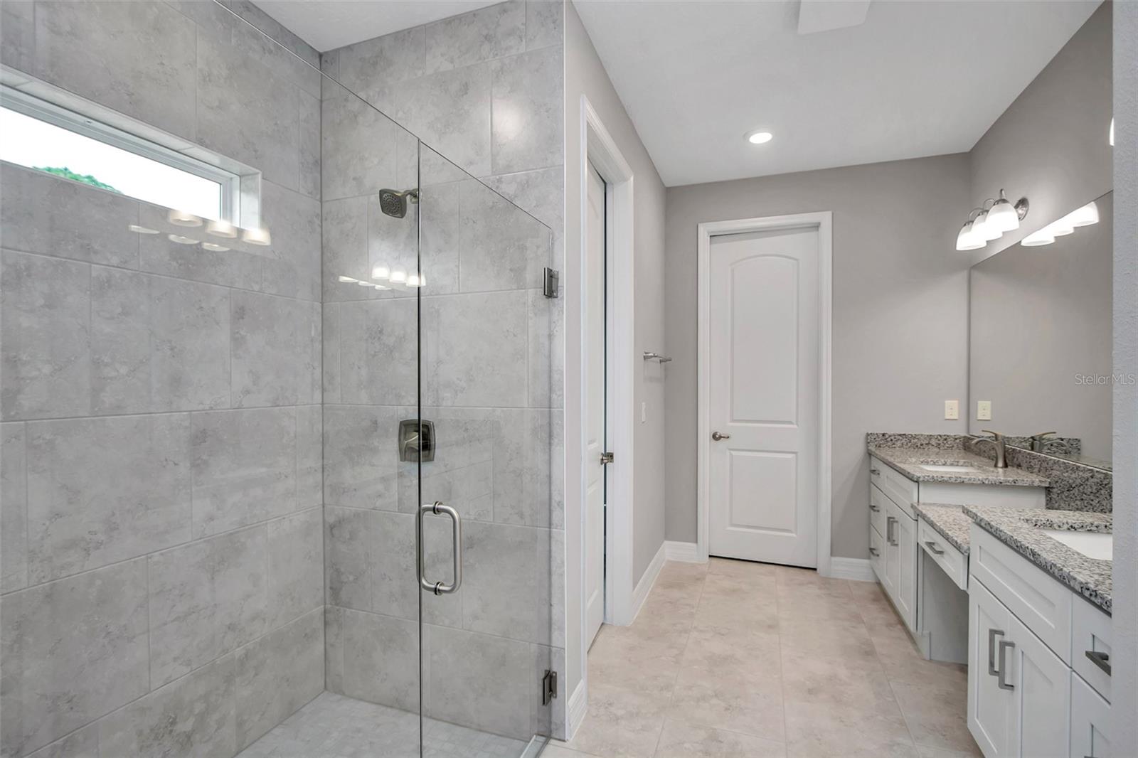 Image 42 of 48 For 3715 Cogwood Circle