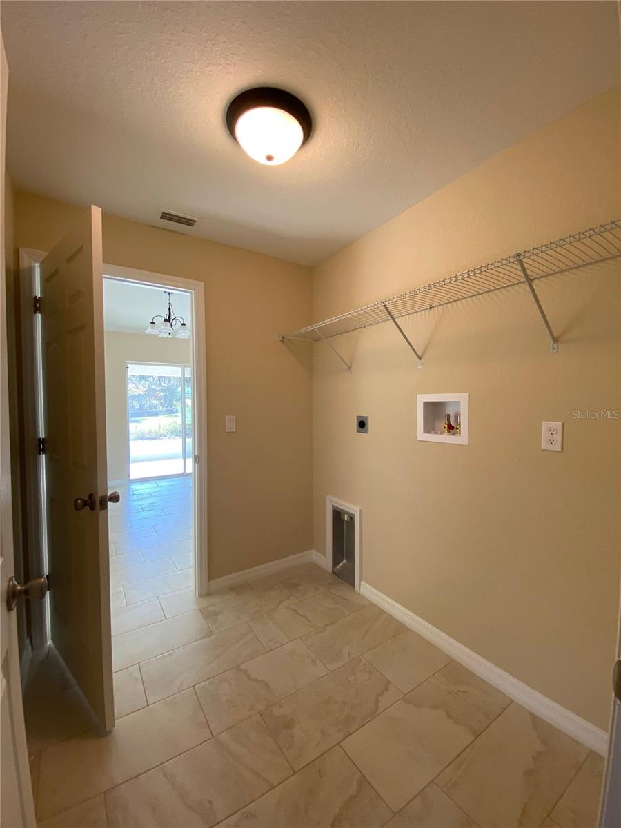 Image 21 of 28 For 572 Marion Oaks Trail