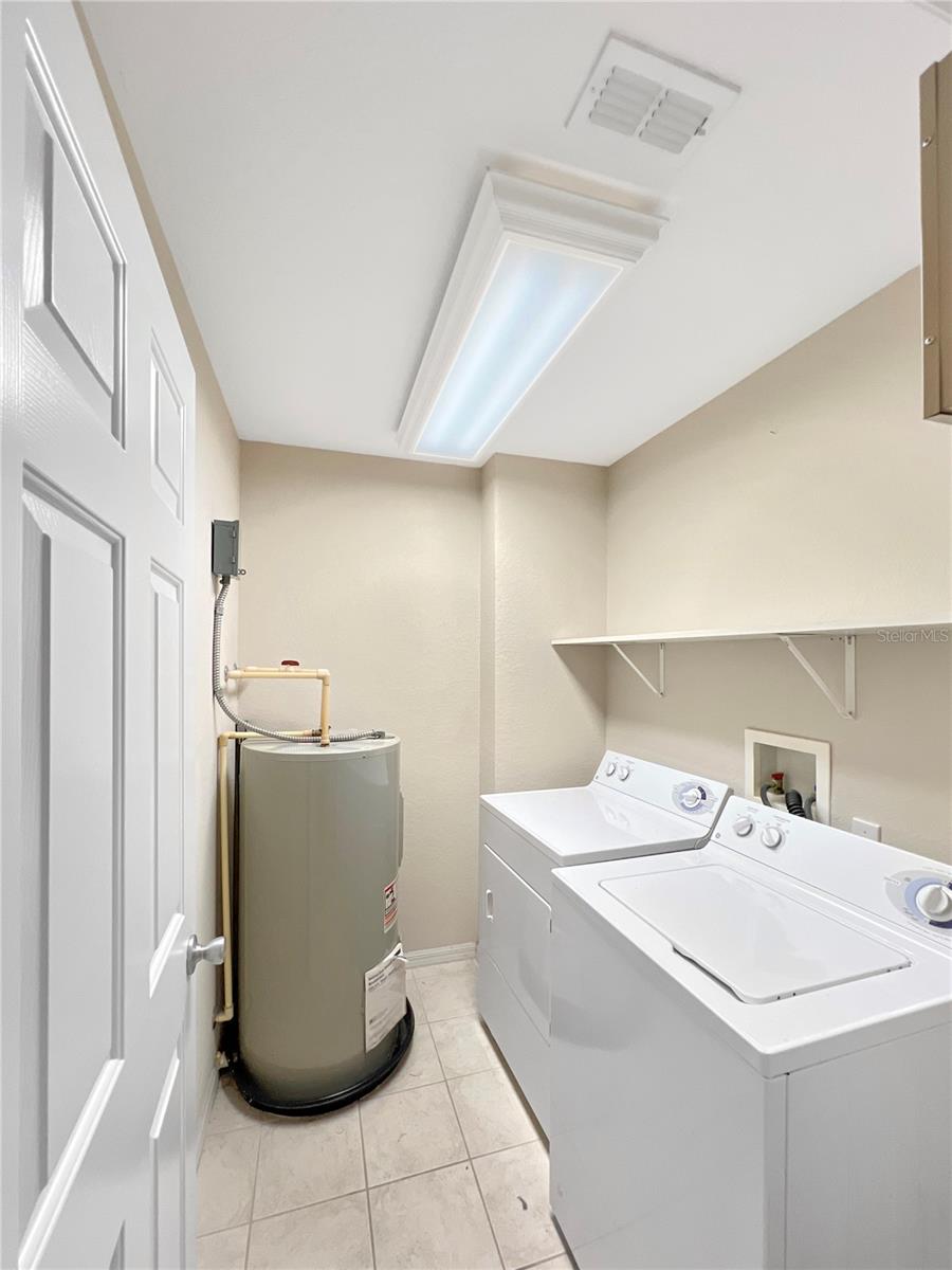 Image 14 of 21 For 2412 17th Circle