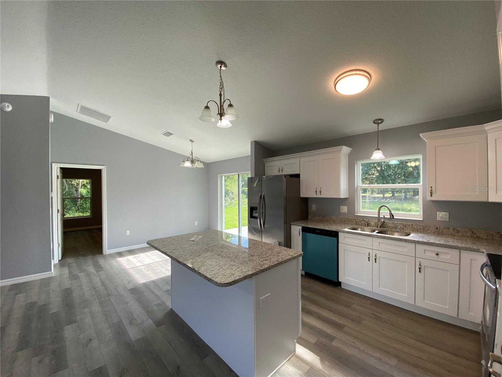 Image 7 of 29 For 2827 140th Loop