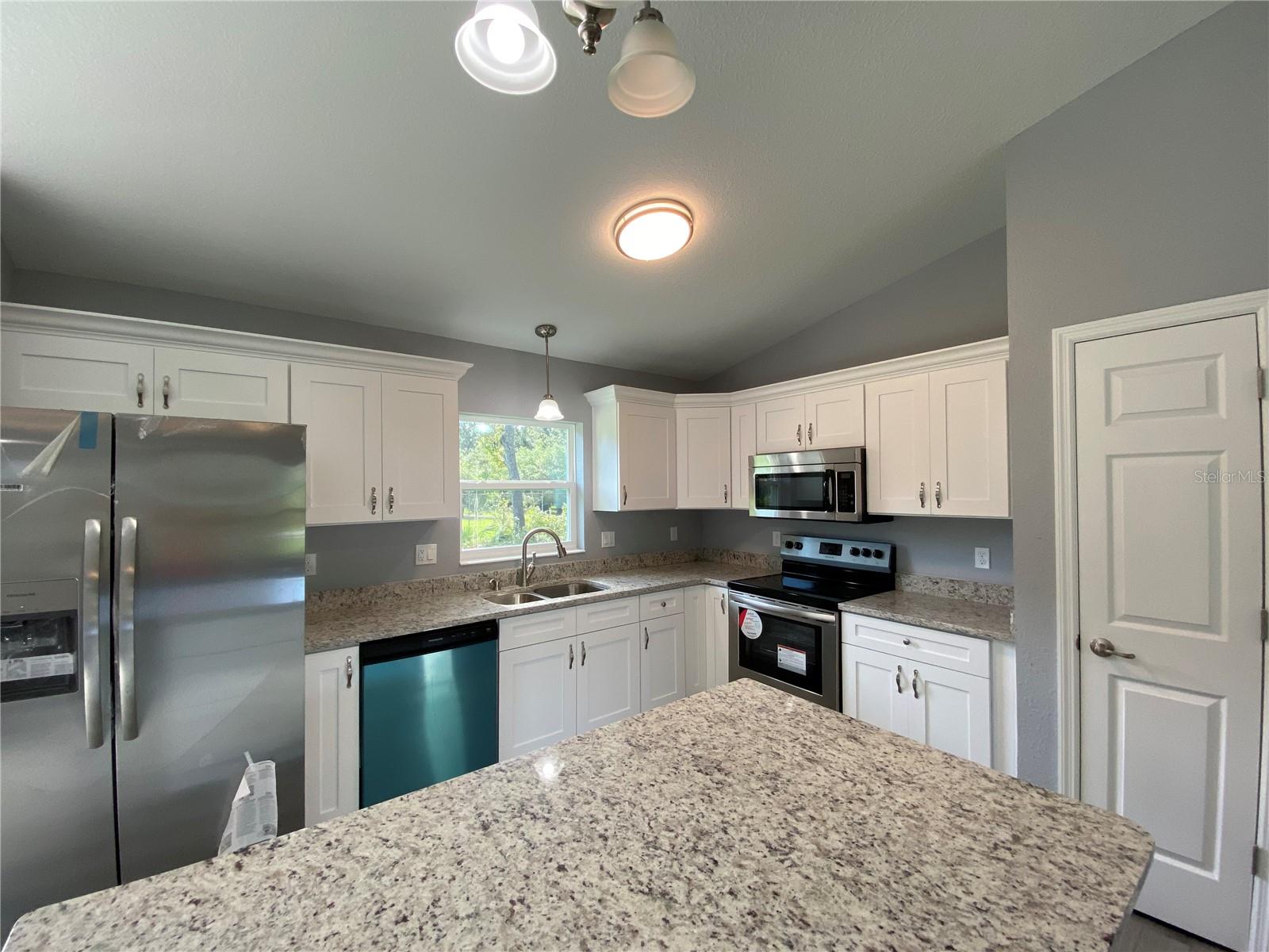 Image 8 of 29 For 2827 140th Loop