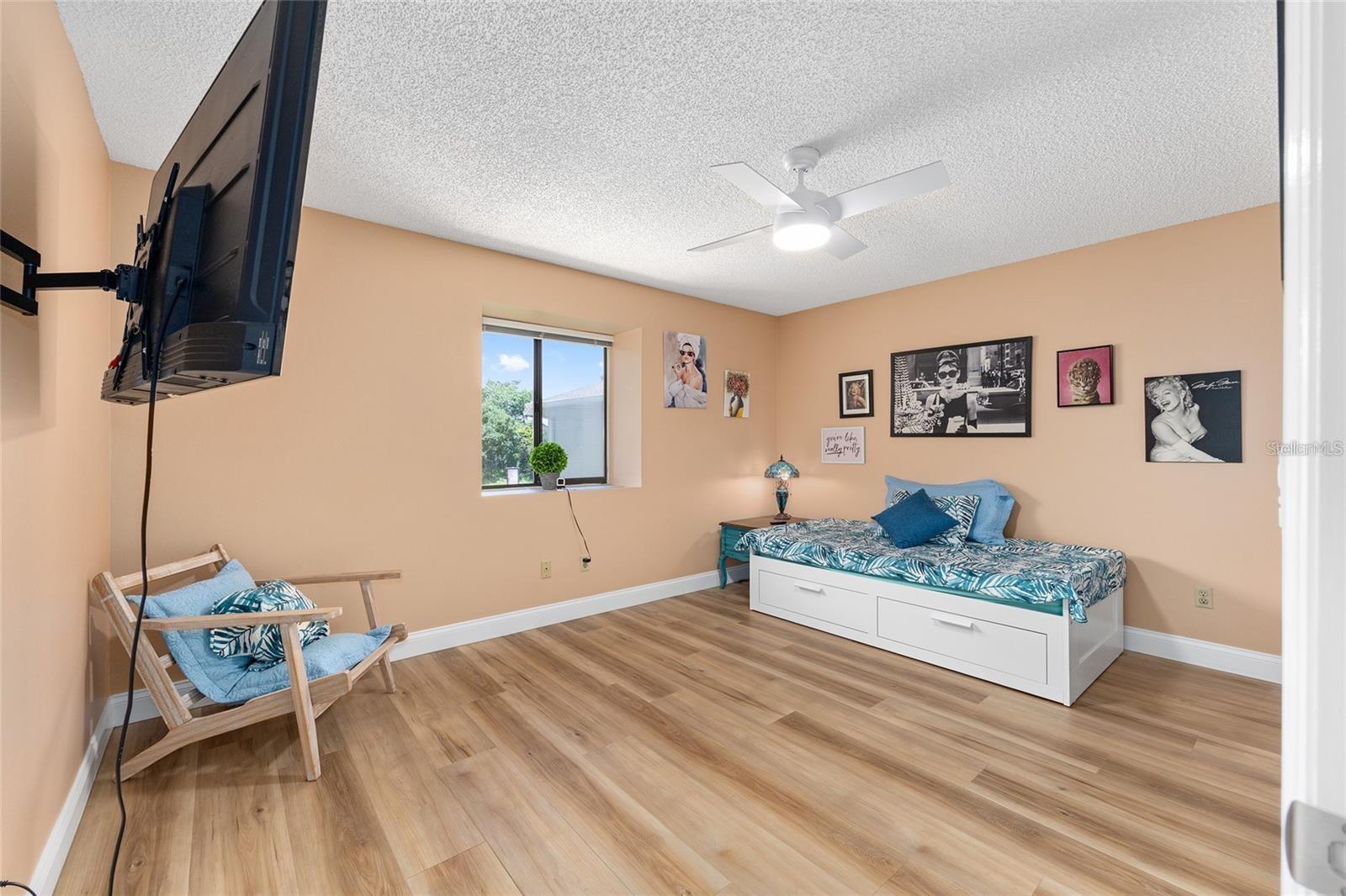 Image 18 of 35 For 5032 107th Place