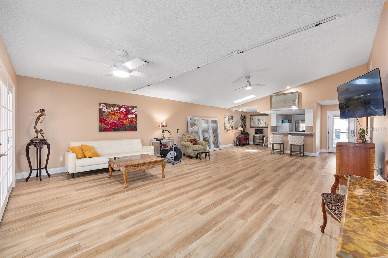 Image 9 of 35 For 5032 107th Place