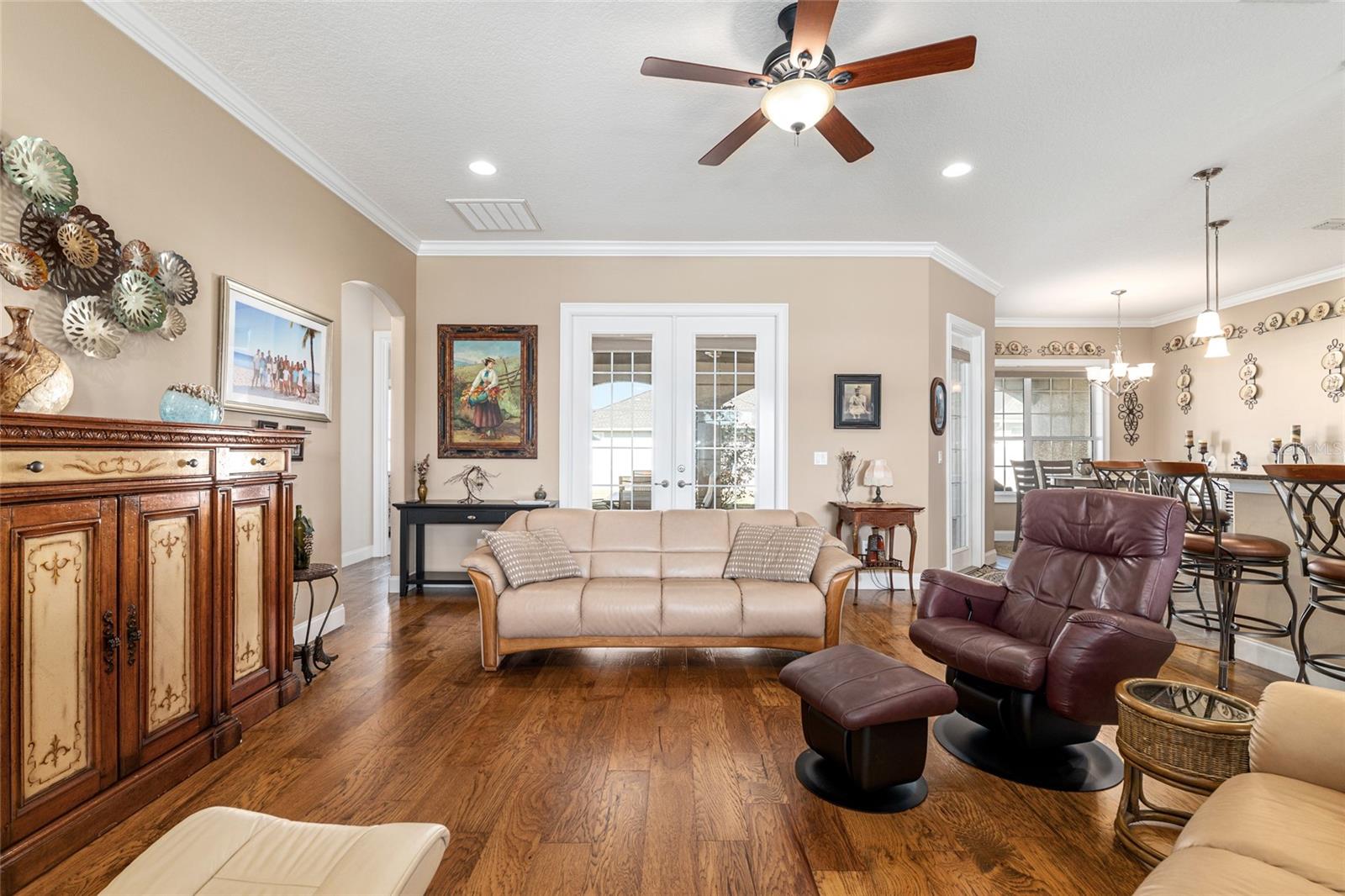 Image 16 of 88 For 1095 45th Place