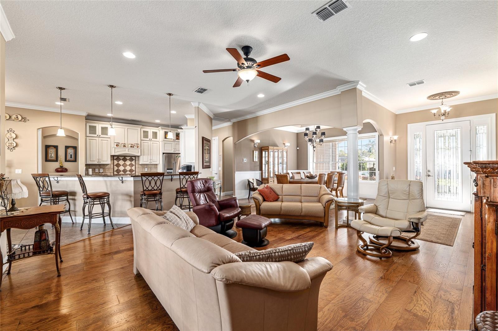 Image 19 of 88 For 1095 45th Place