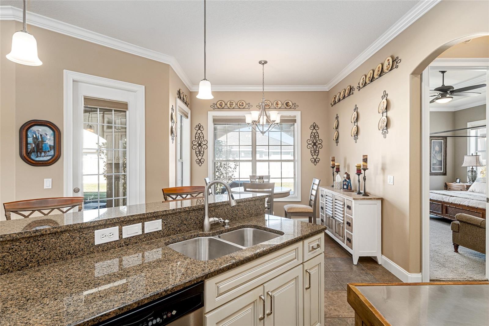 Image 26 of 88 For 1095 45th Place