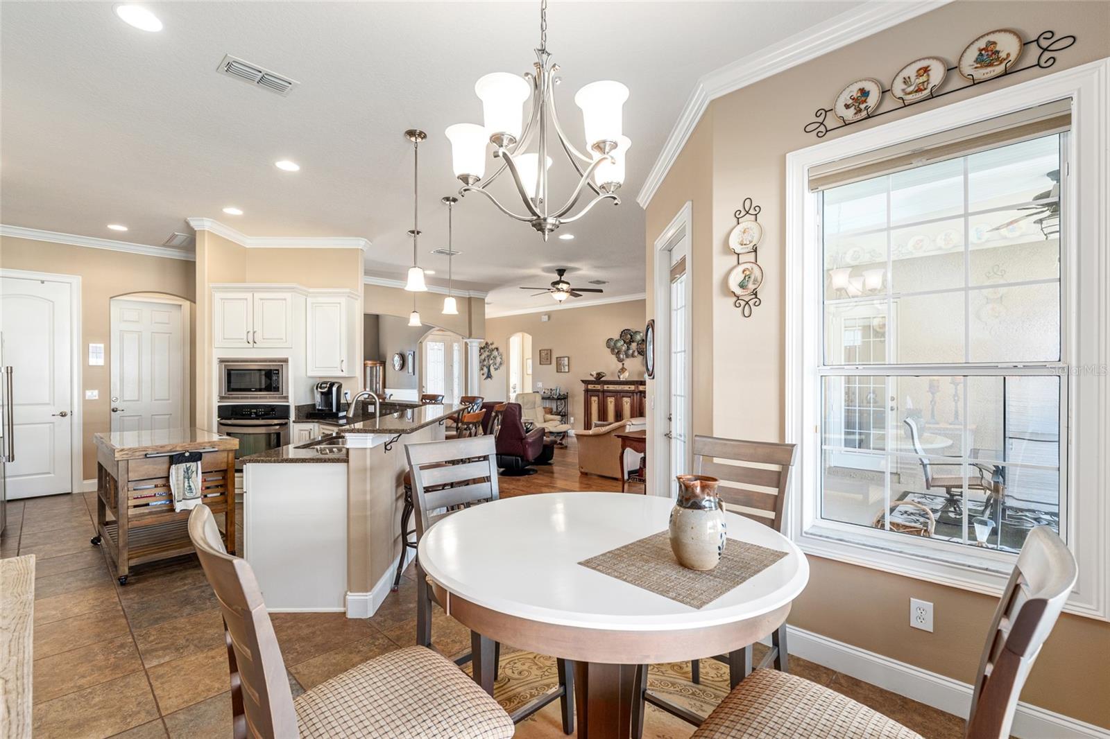 Image 36 of 88 For 1095 45th Place