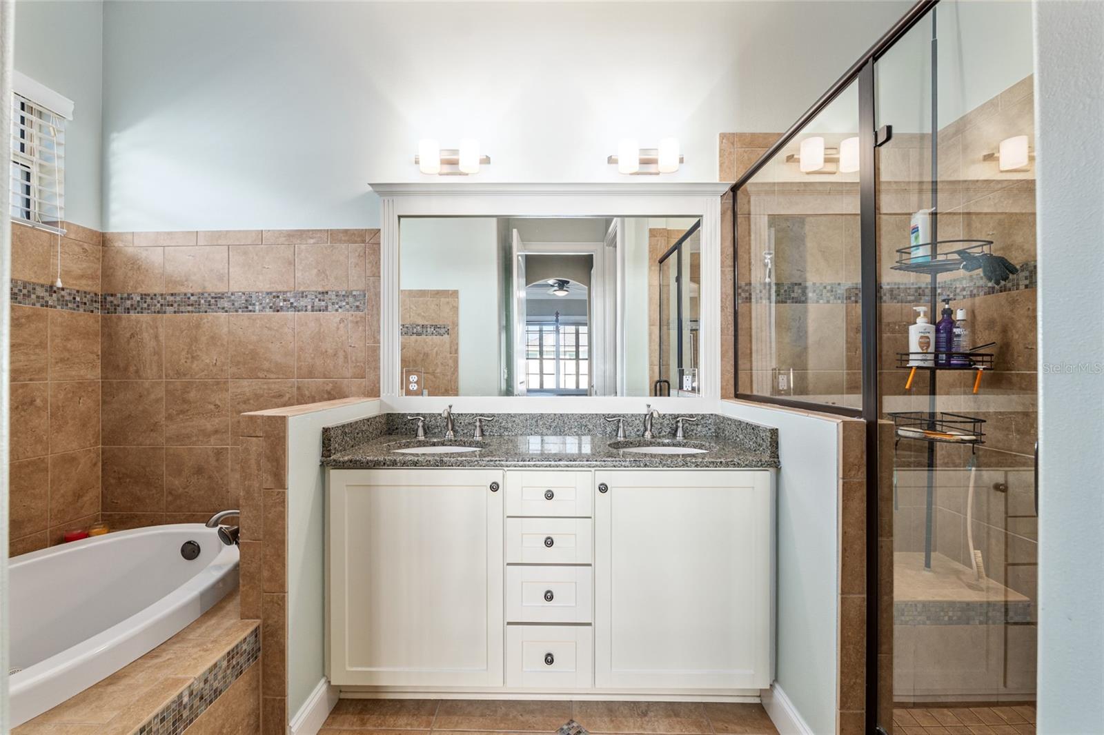 Image 42 of 88 For 1095 45th Place