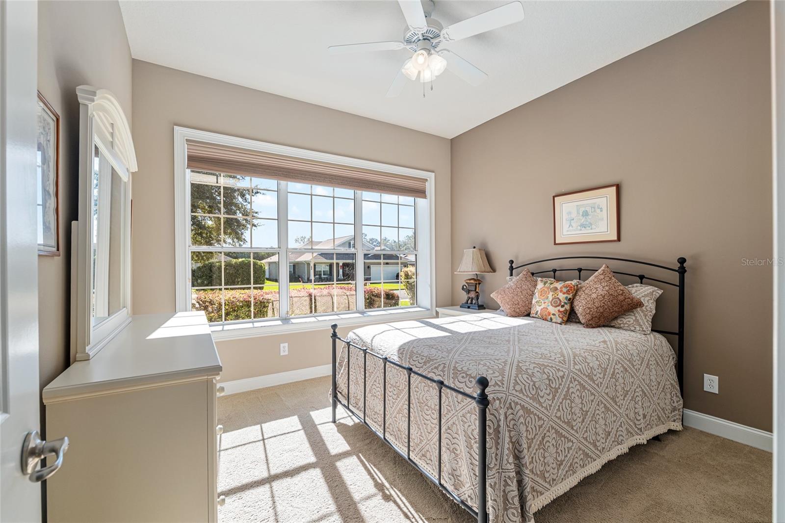 Image 54 of 88 For 1095 45th Place