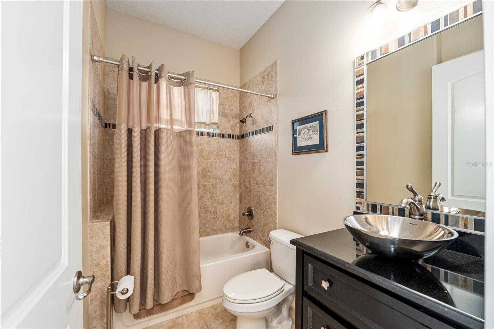 Image 56 of 88 For 1095 45th Place