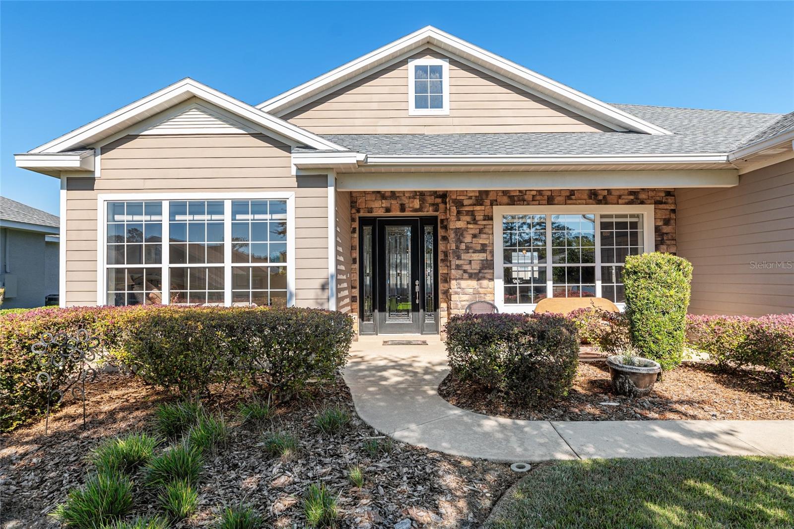 Image 6 of 88 For 1095 45th Place