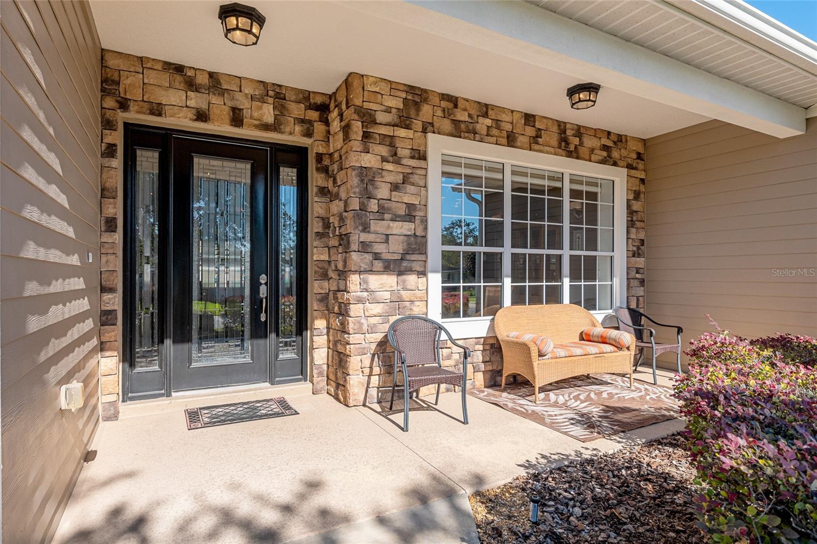 Image 8 of 88 For 1095 45th Place