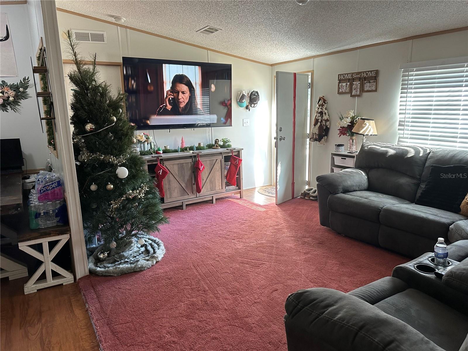 Image 4 of 13 For 640 10th Street