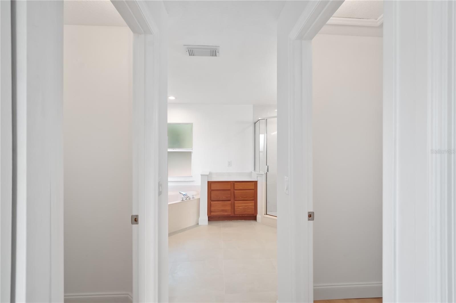 Image 21 of 50 For 12829 38th Circle