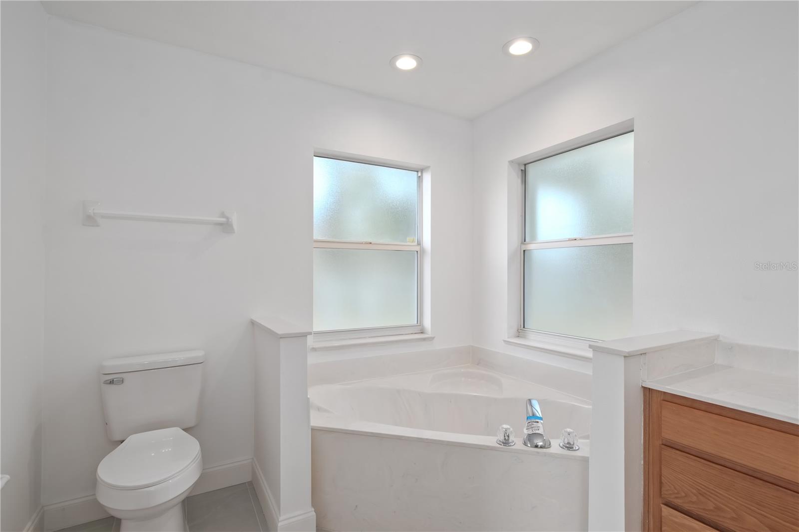 Image 24 of 50 For 12829 38th Circle