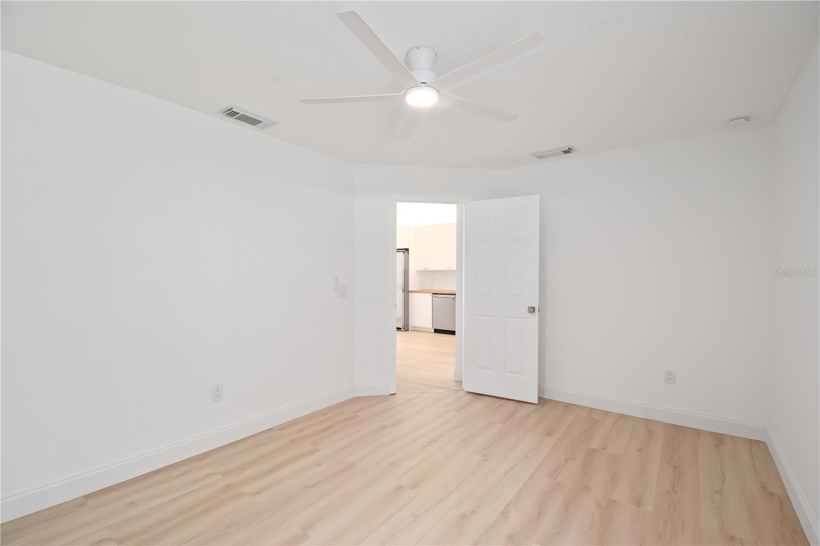 Image 29 of 50 For 12829 38th Circle