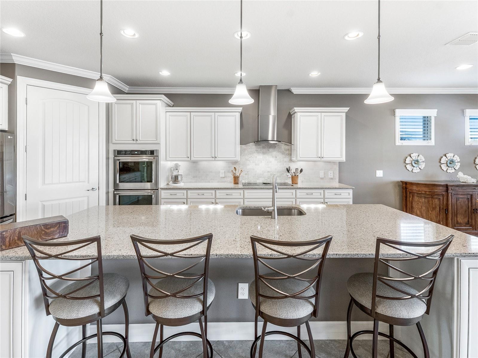 Image 12 of 76 For 6648 95th Circle