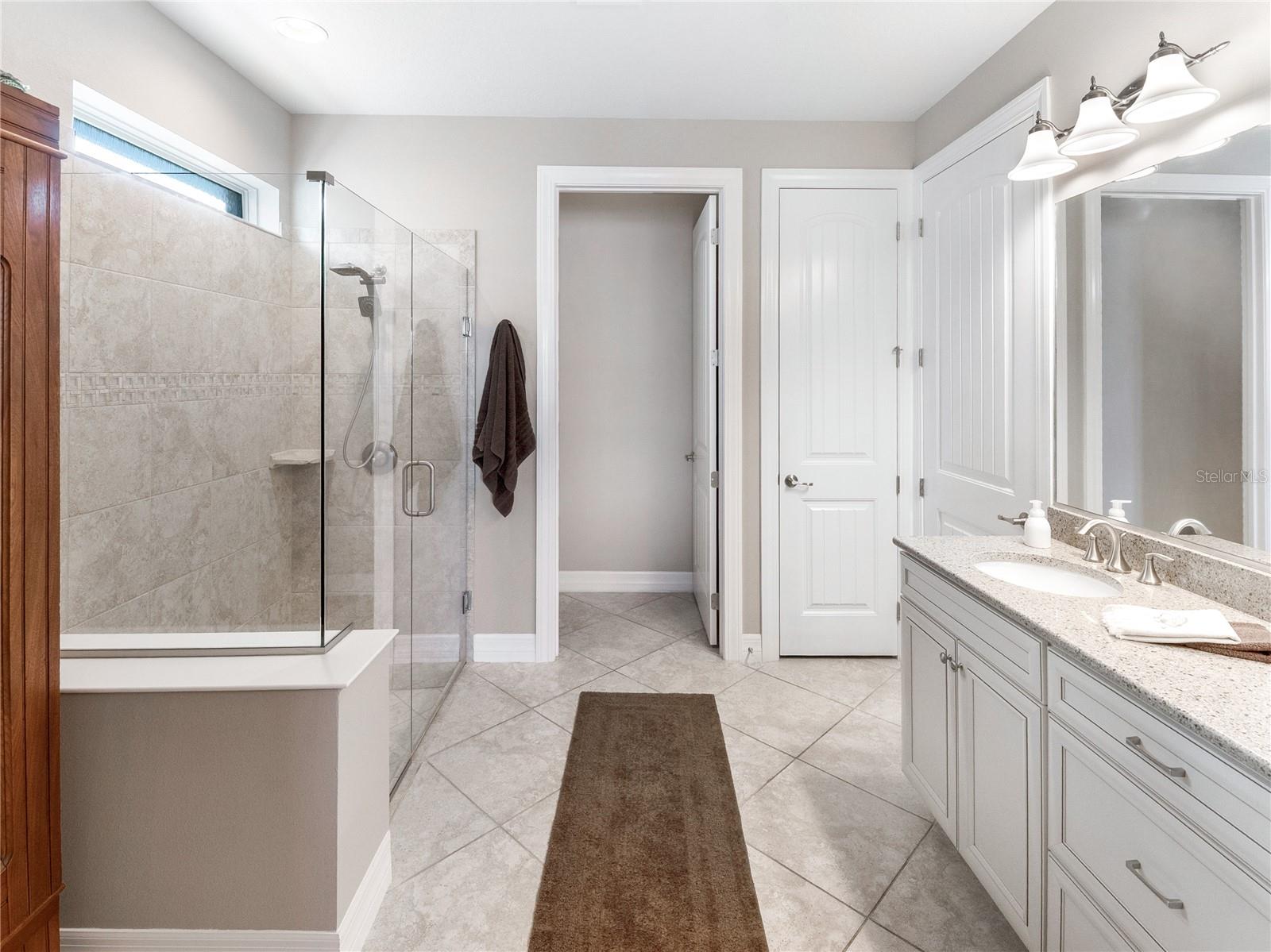 Image 27 of 76 For 6648 95th Circle