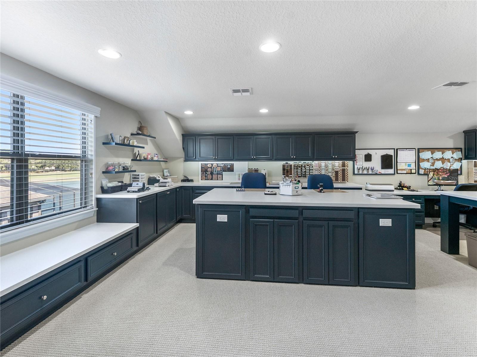 Image 30 of 76 For 6648 95th Circle