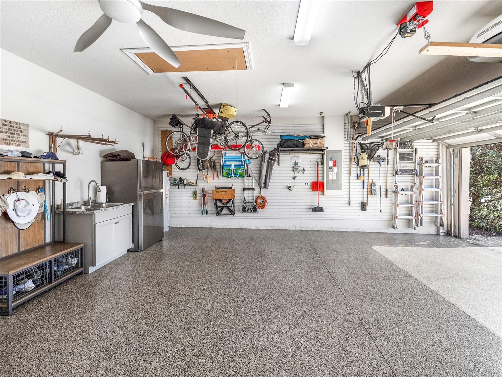 Image 47 of 76 For 6648 95th Circle