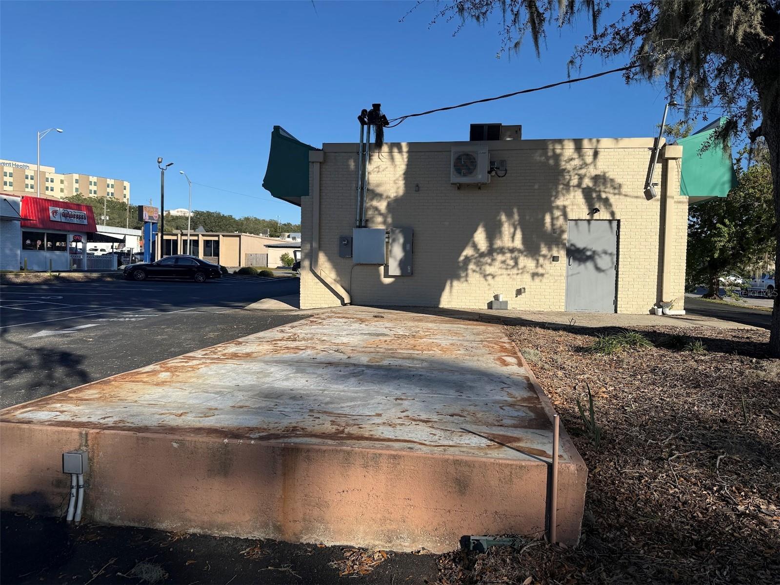 Image 14 of 30 For 1536 Pine Avenue