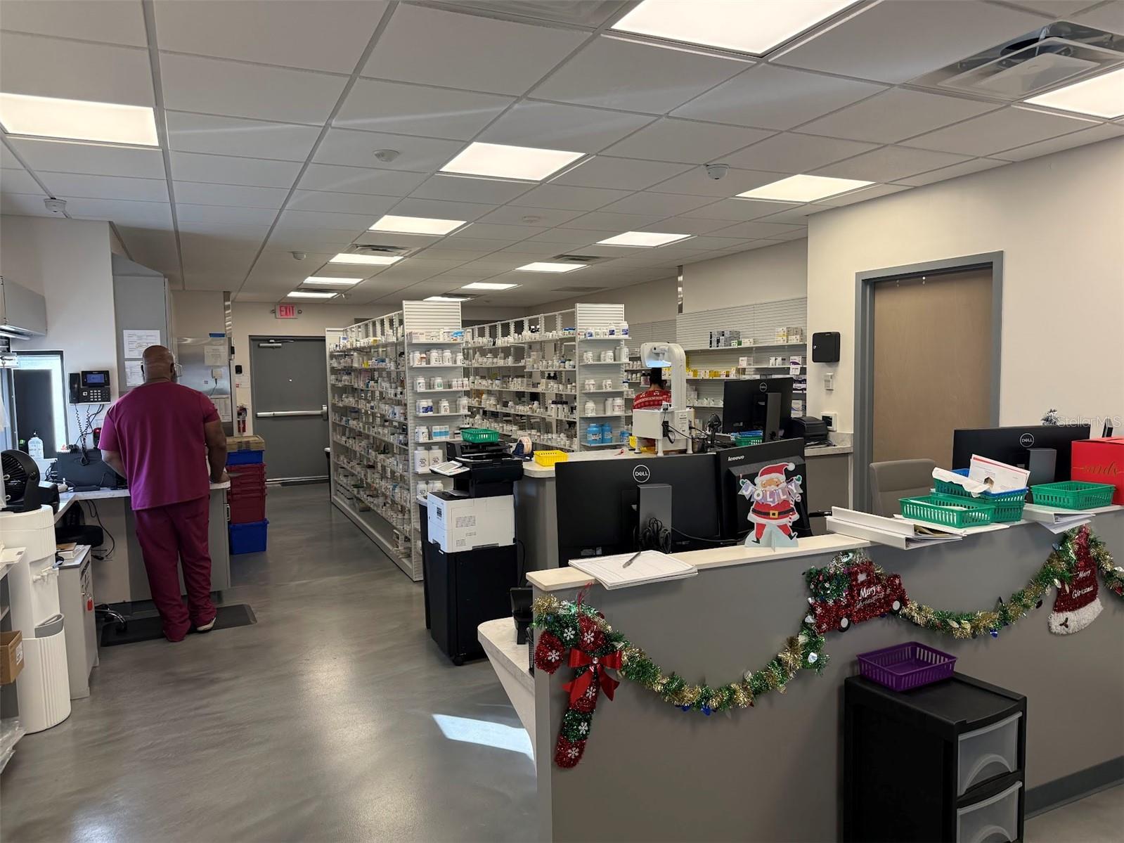 Image 28 of 30 For 1536 Pine Avenue