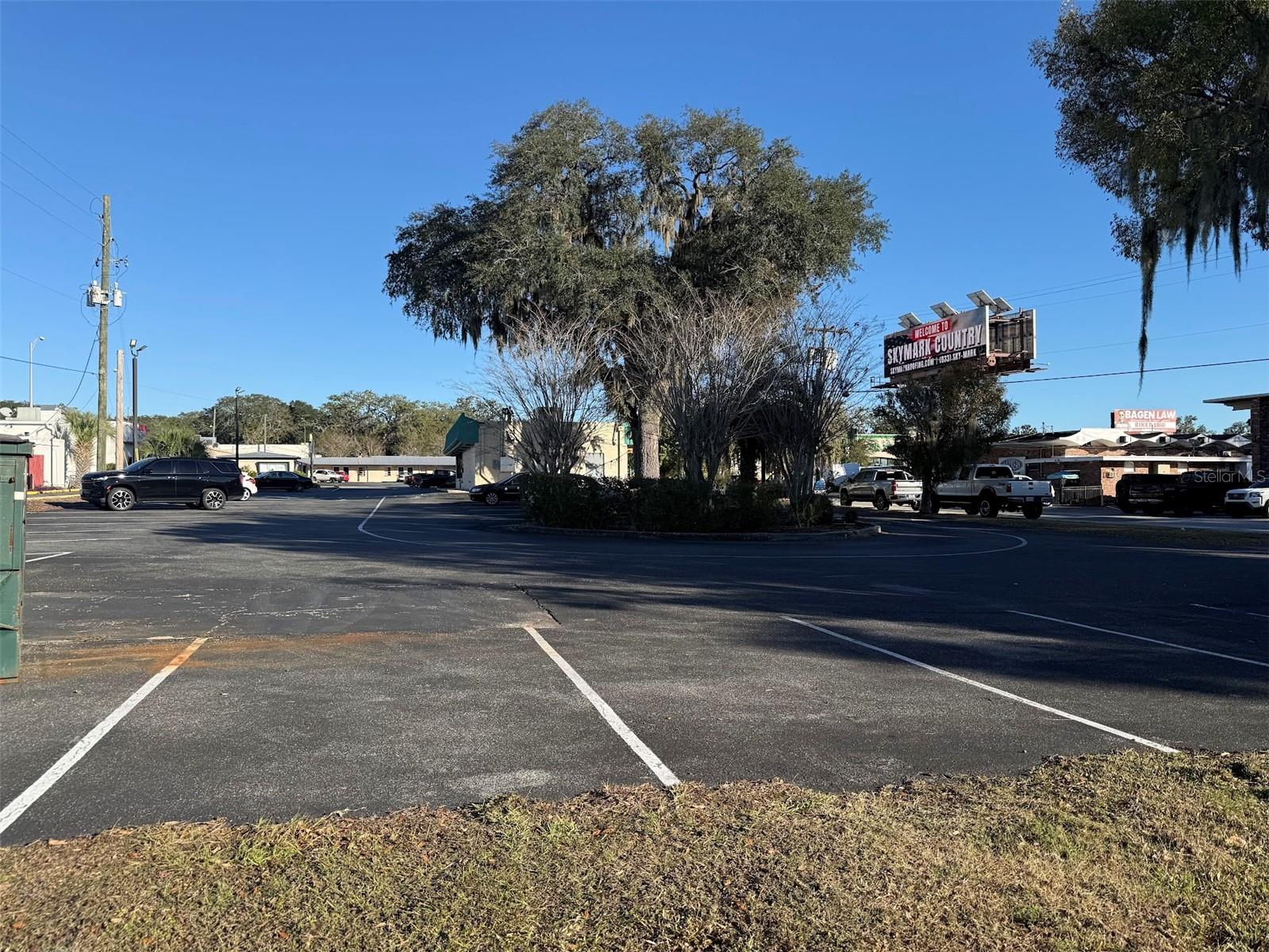 Image 5 of 30 For 1536 Pine Avenue