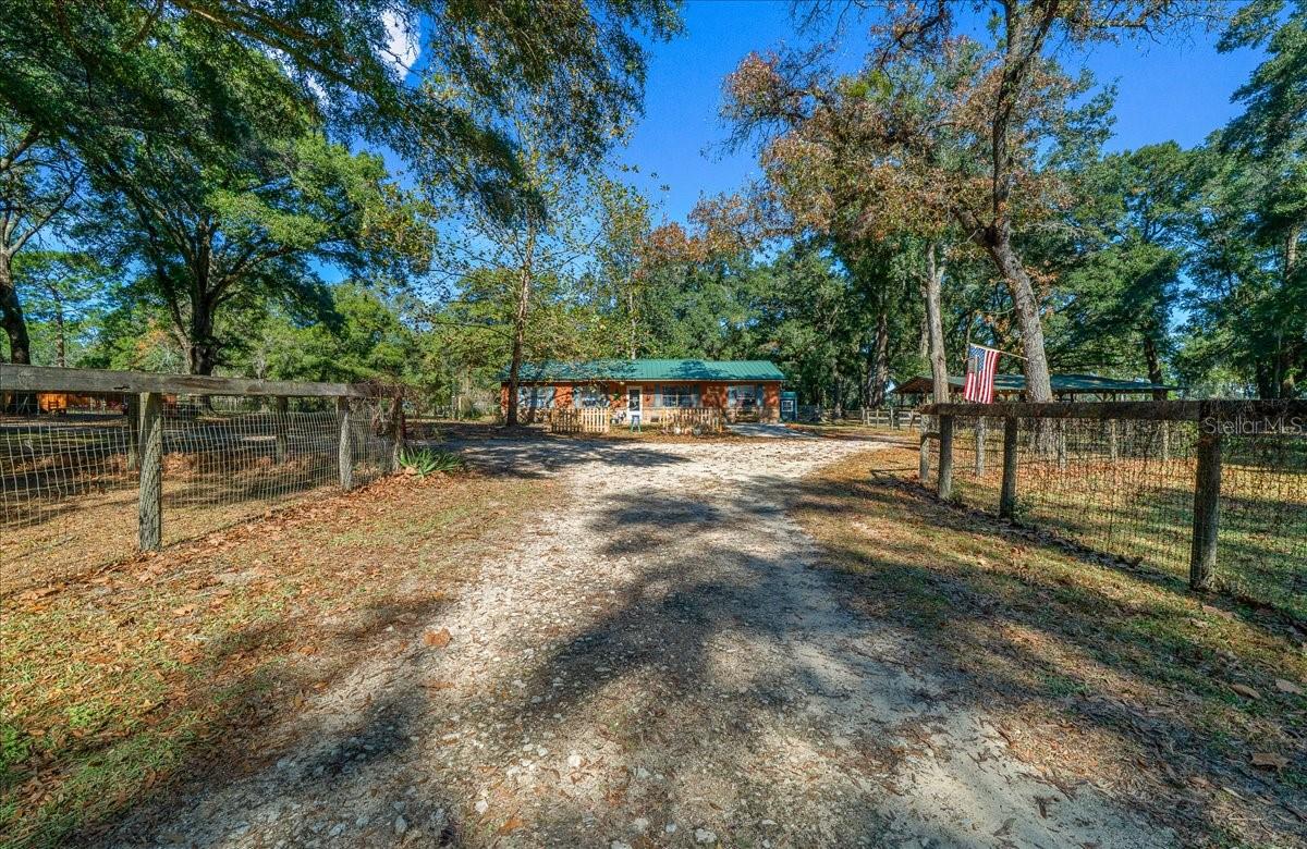 Image 16 of 70 For 7025 5th Lane