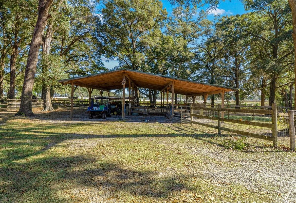 Image 21 of 70 For 7025 5th Lane