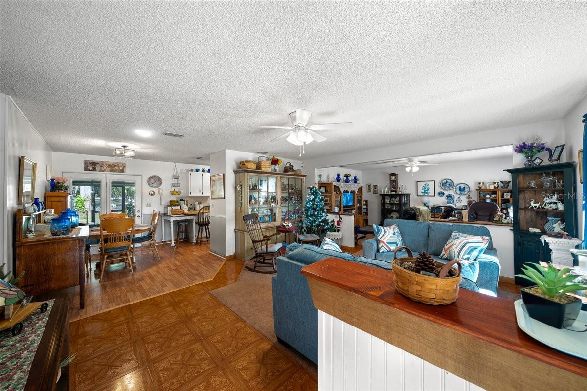 Image 41 of 70 For 7025 5th Lane