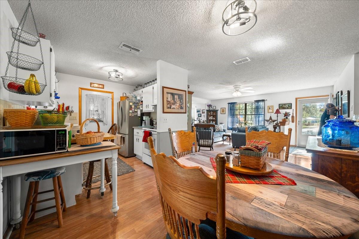 Image 49 of 70 For 7025 5th Lane