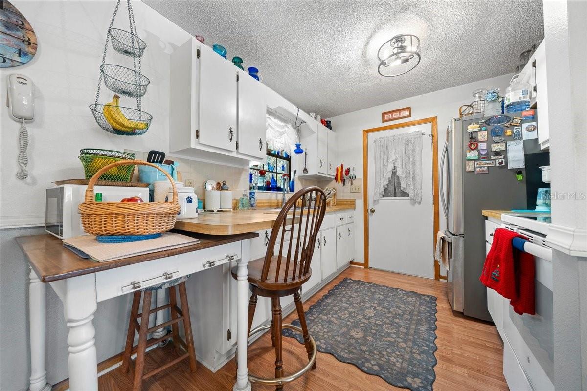 Image 51 of 70 For 7025 5th Lane