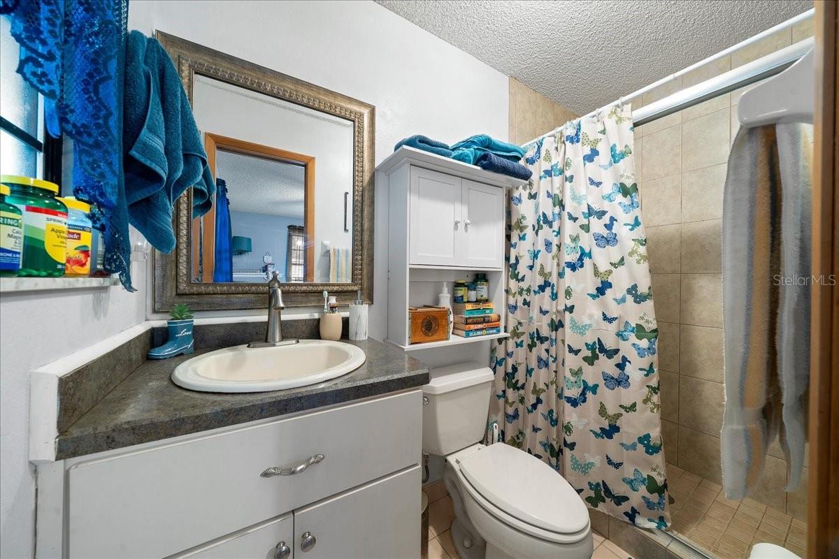 Image 59 of 70 For 7025 5th Lane