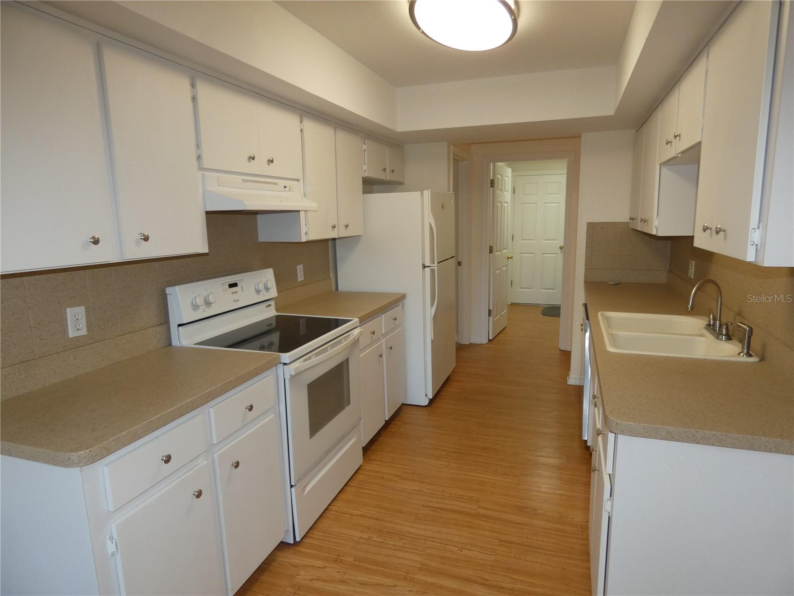 Image 6 of 37 For 19181 90th Lane Road