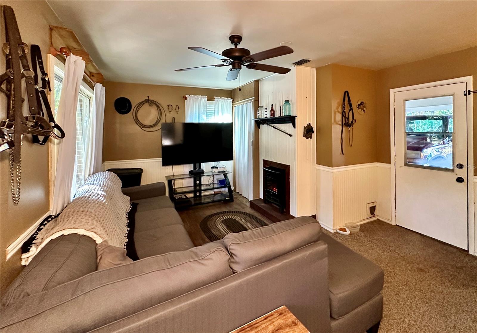 Image 14 of 39 For 13565 38th Avenue