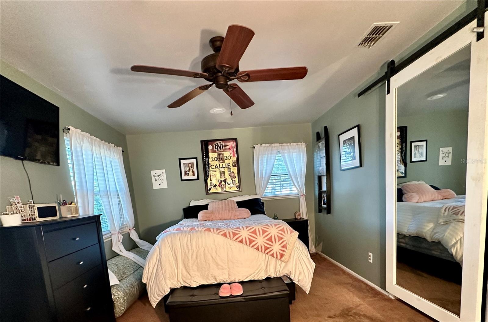 Image 19 of 39 For 13565 38th Avenue